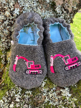 Load image into Gallery viewer, Vintage Wool Blanket Slippers - 2 Years